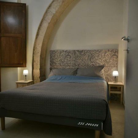 Il Vinile Apartment سيراكوزا المظهر الخارجي الصورة